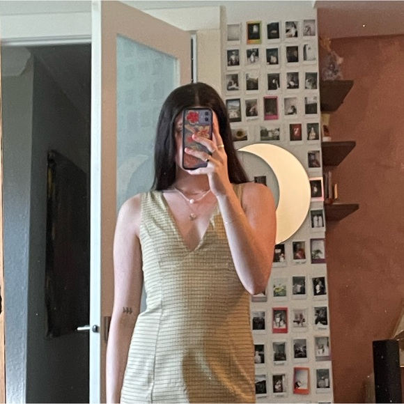 MINKPINK YELLOW PLAID DRESS - Picture 2 of 2